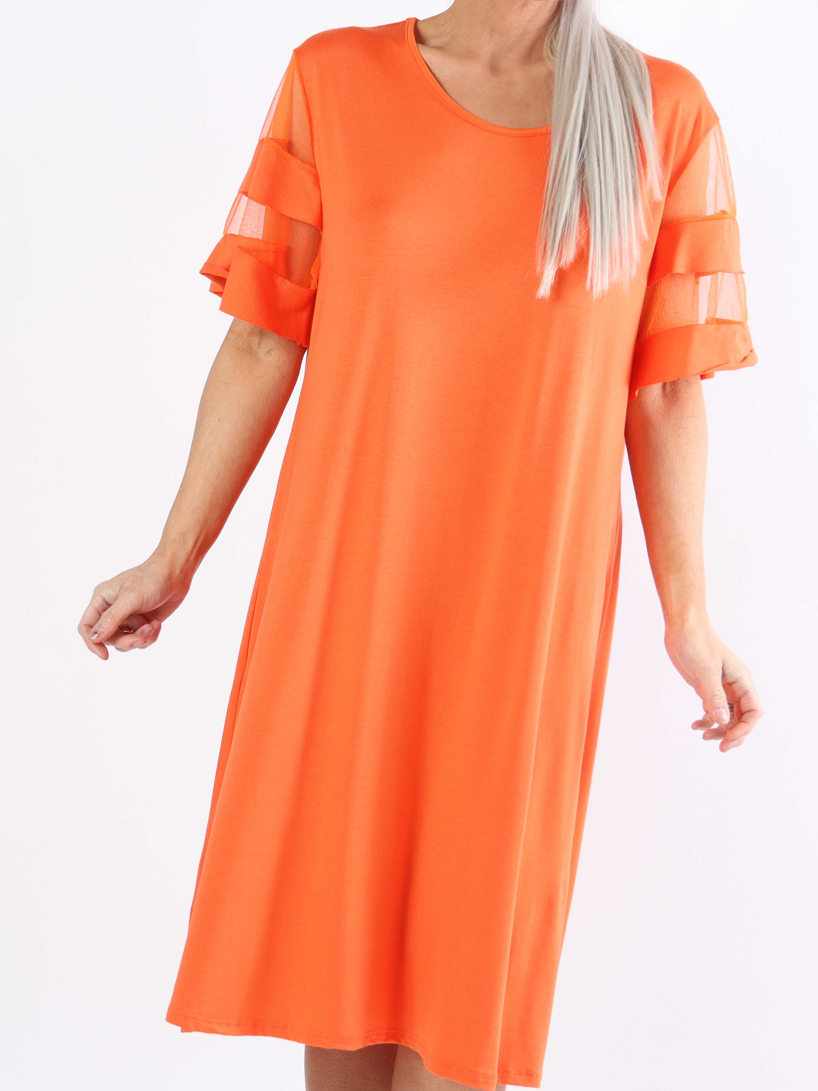 Sakina - T-shirtklänning i plus size med fina ärmar